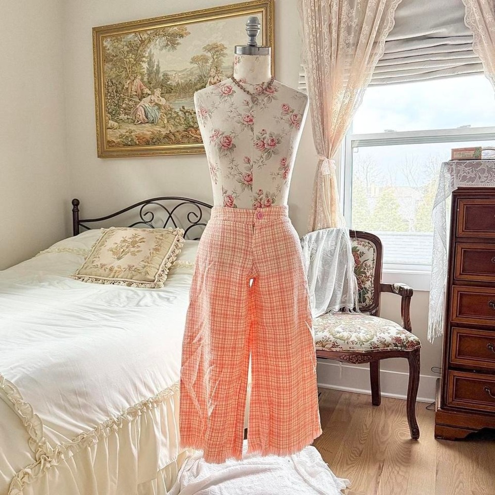 pink tweed pants  y2k do & be pink‎ tweed wide leg cropped pants size small